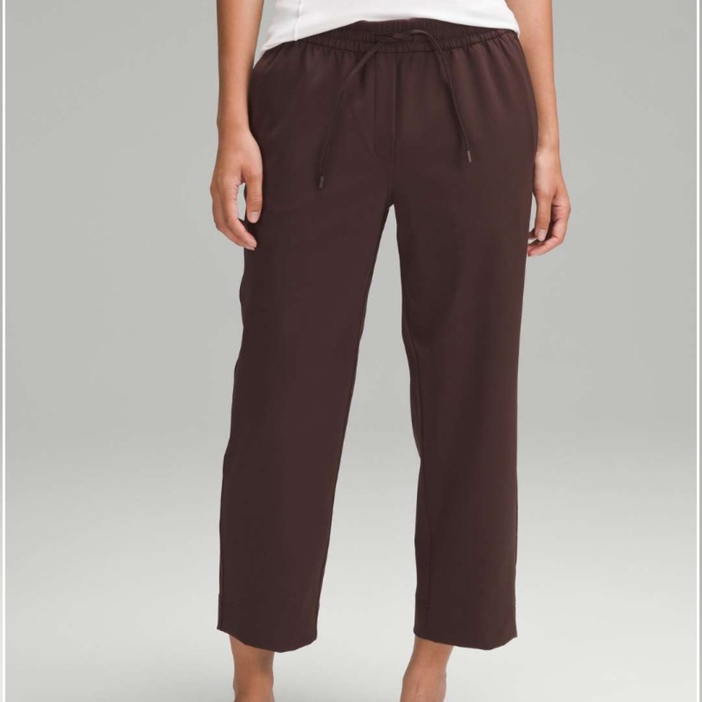 lululemon athletica Cropped Drawstring Pants in Deep Brown